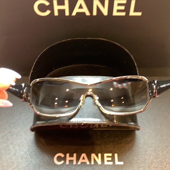 Chanel black wrap rimless sunglasses - Picture 7 of 10